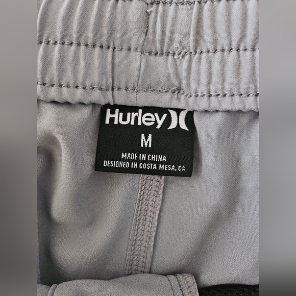 NWT Gray medium  Hurley Quick dry hybrid shorts. - Picture 3 of 5